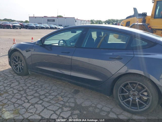 5YJ3E1EA8MF083884 Tesla Model 3 Standard Range/standard Range Plus