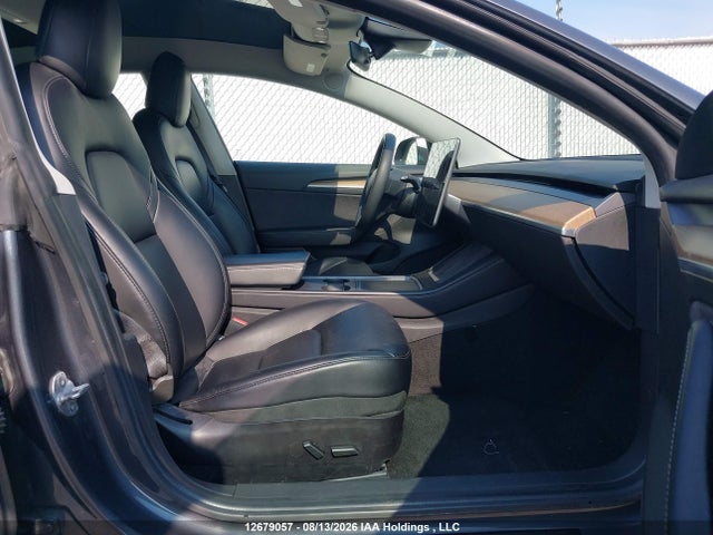 5YJ3E1EA8MF083884 Tesla Model 3 Standard Range/standard Range Plus