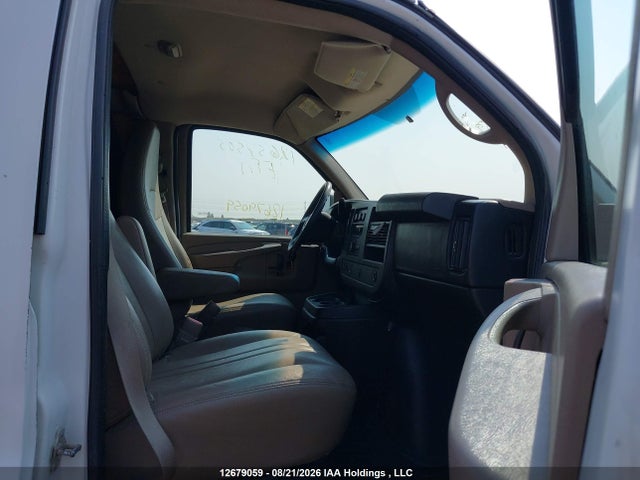1GTZ7UCG7E1211877 GMC Savana 3500 1wt