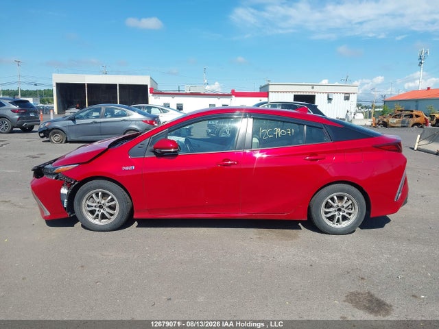 12679071 :رقم المزاد ، JTDKAMFP9M3167348 vin ، 2021 Toyota Prius Prime Upgrade مزاد بيع