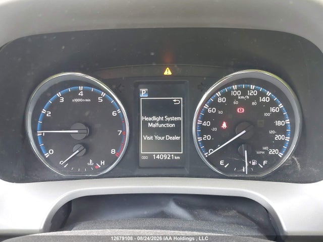 Toyota RAV4 LE 2018 2T3ZFREV9JW431111 Image 7