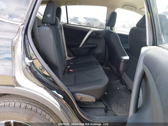 Toyota RAV4 LE 2018 2T3ZFREV9JW431111 Image 8