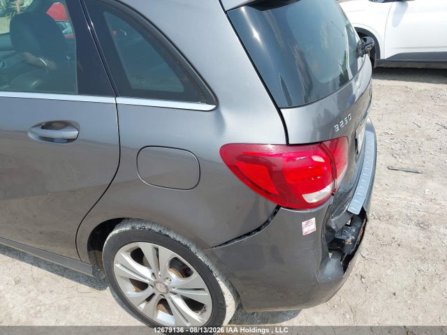2015 Mercedes-benz B250 მანქანა იყიდება აუქციონზე, vin: WDDMH4EB9FJ298794, აუქციონის ნომერი: 12679136