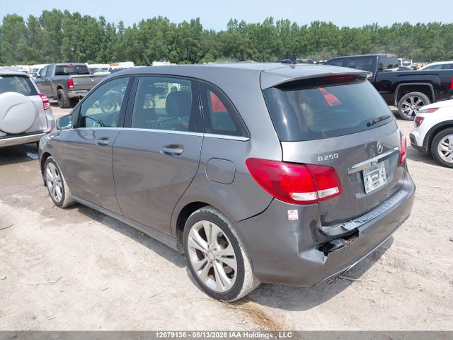 2015 Mercedes-benz B250 მანქანა იყიდება აუქციონზე, vin: WDDMH4EB9FJ298794, აუქციონის ნომერი: 12679136