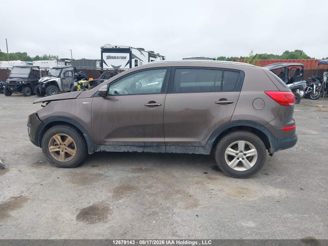 12679143 :رقم المزاد ، KNDPBCAC2F7742063 vin ، 2015 Kia Sportage Lx مزاد بيع