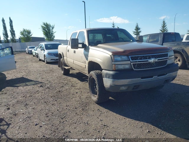 2005 Chevrolet Silverado K2500 Heavy Duty მანქანა იყიდება აუქციონზე, vin: 1GCHK23215F878837, აუქციონის ნომერი: 12679166