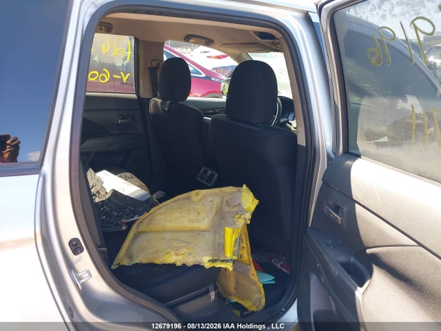 Mitsubishi Outlander Es 2019 JA4AZ2A34KZ608711 Image 8