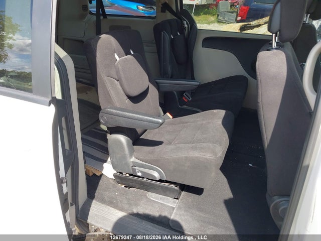 Продажа на аукционе авто 2011 Dodge Grand Caravan Express, vin: 2D4RN4DG2BR644876, номер лота: 12679247