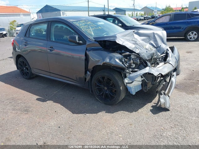 12679299 :رقم المزاد ، 2T1KU4EE5DC985352 vin ، 2013 Toyota Matrix Wagon مزاد بيع