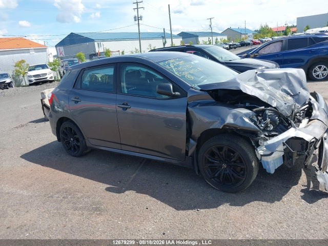 12679299 :رقم المزاد ، 2T1KU4EE5DC985352 vin ، 2013 Toyota Matrix Wagon مزاد بيع