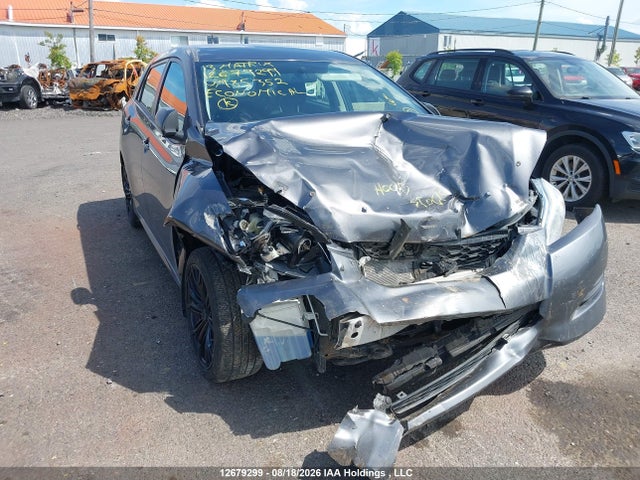 12679299 :رقم المزاد ، 2T1KU4EE5DC985352 vin ، 2013 Toyota Matrix Wagon مزاد بيع
