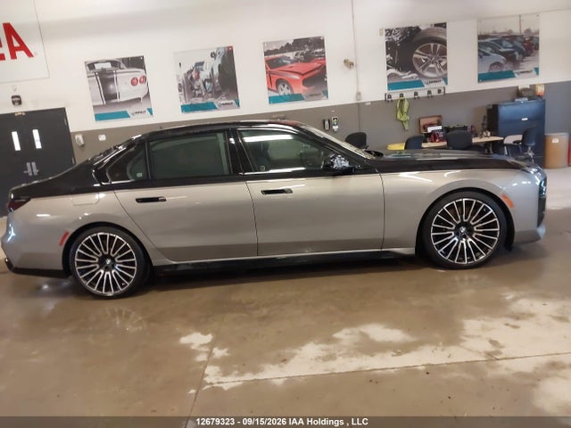 BMW 760i Xdrive 2025 WBA33EJ06SCV82748 Image 13