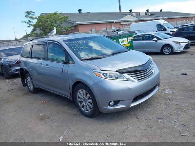 2017 Toyota Sienna Xle 7 Passenger მანქანა იყიდება აუქციონზე, vin: 5TDDZ3DC7HS174394, აუქციონის ნომერი: 12679328
