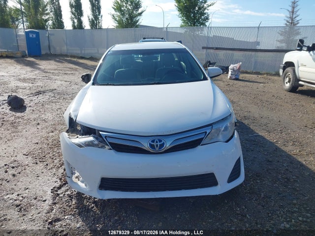 4T1BD1FK2EU121619 Toyota Camry Hybrid Le