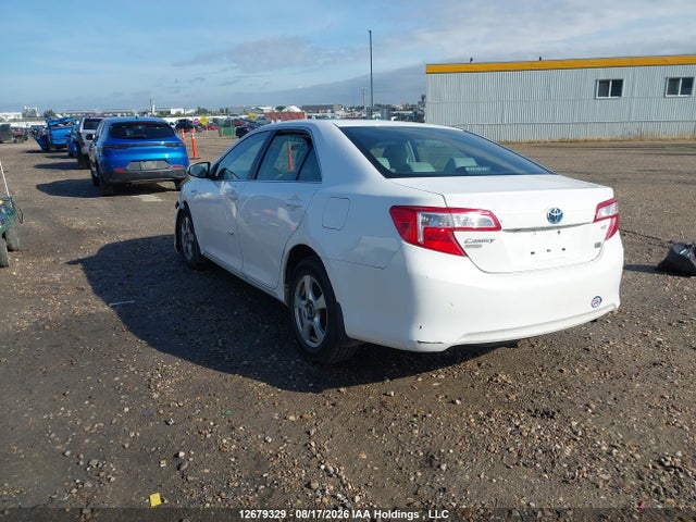 4T1BD1FK2EU121619 Toyota Camry Hybrid Le