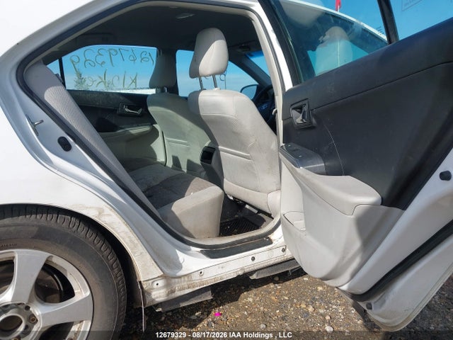 4T1BD1FK2EU121619 Toyota Camry Hybrid Le