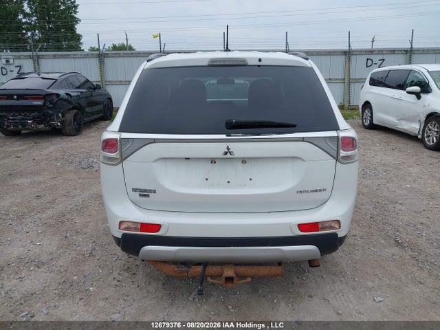 2015 Mitsubishi Outlander Se მანქანა იყიდება აუქციონზე, vin: JA4JZ3AX9FZ600859, აუქციონის ნომერი: 12679376