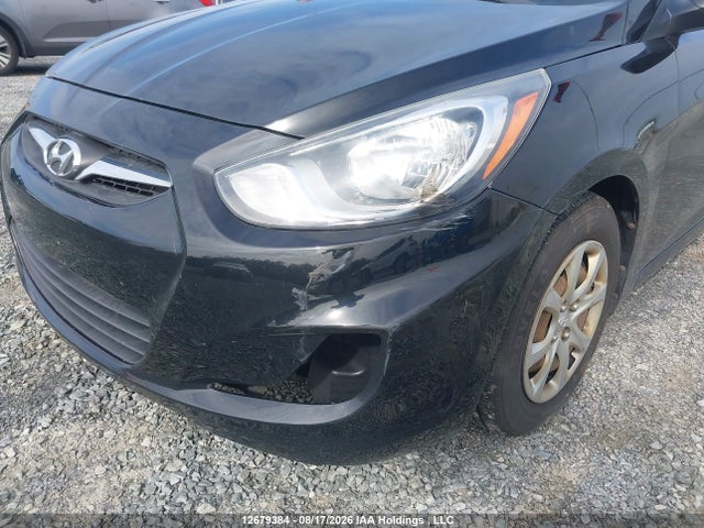 2013 Hyundai Accent Gl მანქანა იყიდება აუქციონზე, vin: KMHCT5AE7DU110663, აუქციონის ნომერი: 12679384