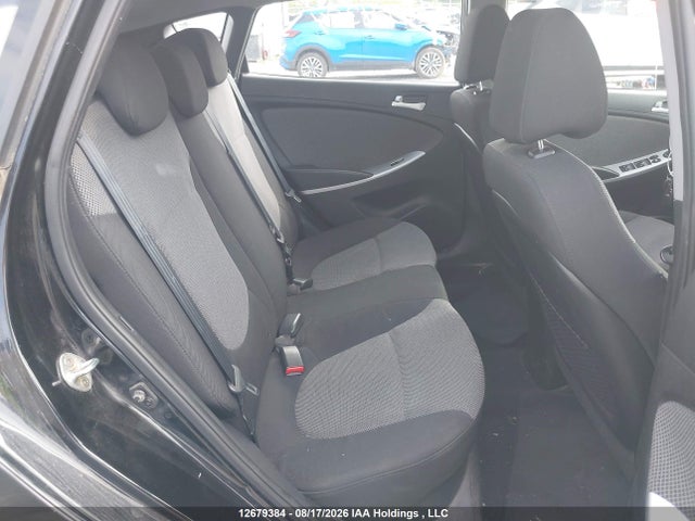 2013 Hyundai Accent Gl მანქანა იყიდება აუქციონზე, vin: KMHCT5AE7DU110663, აუქციონის ნომერი: 12679384