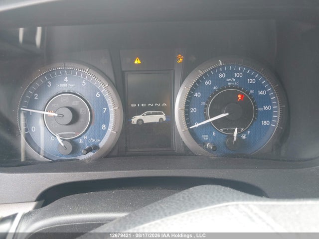 5TDZZ3DC8JS937406 Toyota Sienna L