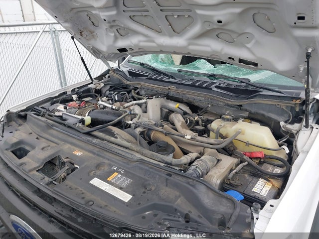 Ford F550 Super Duty 2022 1FDUF5HT8NEC73673 Image 10