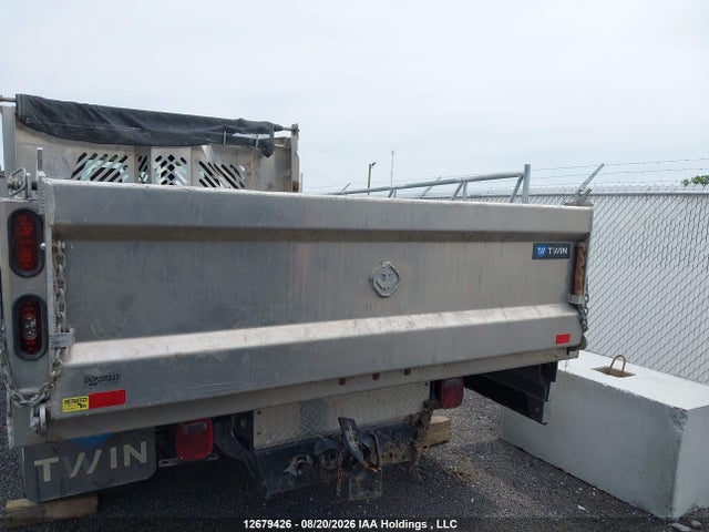 Ford F550 Super Duty 2022 1FDUF5HT8NEC73673 Image 17