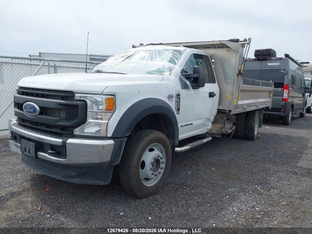 Ford F550 Super Duty 2022 1FDUF5HT8NEC73673 Image 2