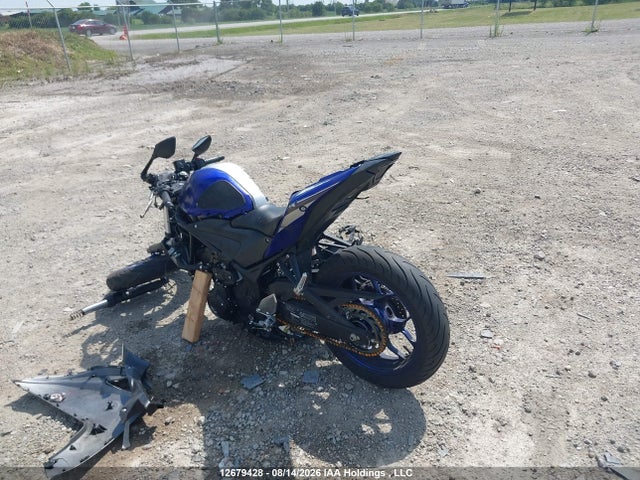 Yamaha YZFR3 2015 MH3RH06N8FK002208 Image 3