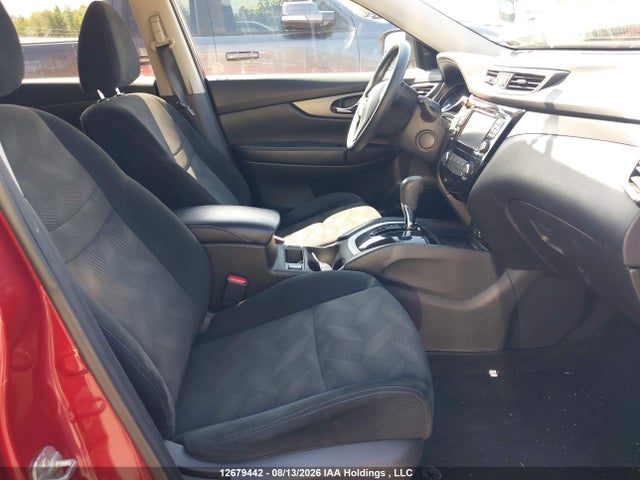 12679442 :رقم المزاد ، 5N1AT2MM0FC868927 vin ، 2015 Nissan Rogue S/sl/sv مزاد بيع