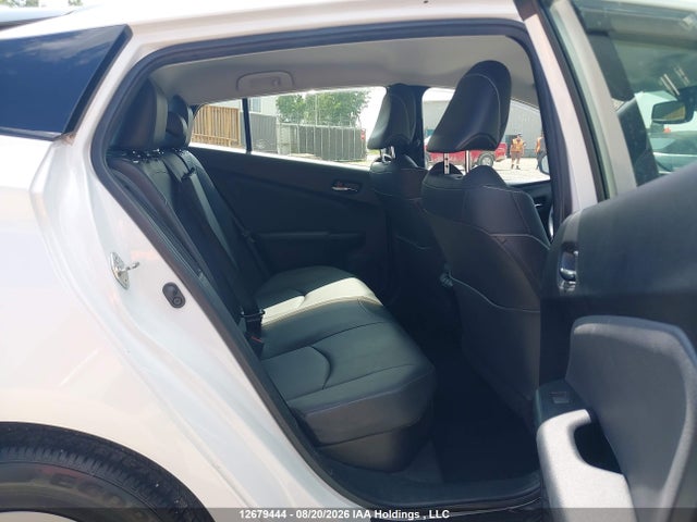 12679444 :رقم المزاد ، JTDKAMFP5N3214084 vin ، 2022 Toyota Prius Prime Le/xle/limited مزاد بيع