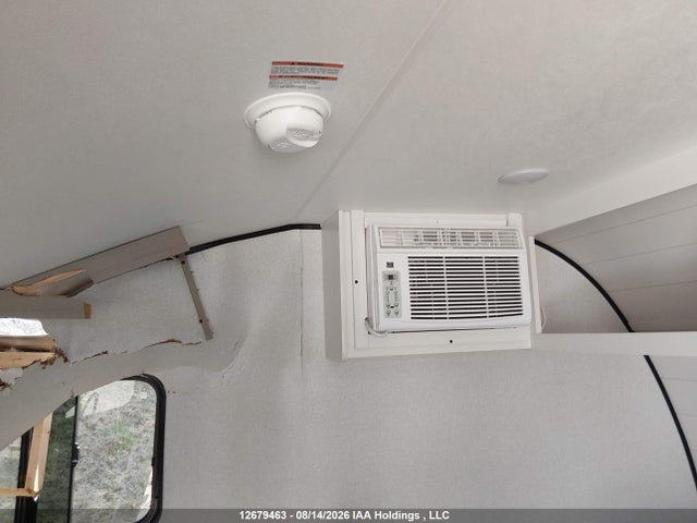 12679463 :رقم المزاد ، 1UJBC0AJ5T1Y50132 vin ، 2026 Jayco Jayco مزاد بيع