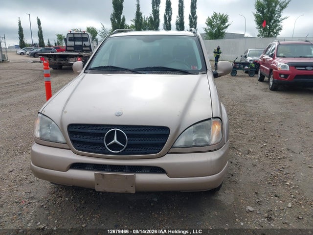 12679466 :رقم المزاد ، 4JGAB54E71A242549 vin ، 2001 Mercedes-benz Ml 320 مزاد بيع