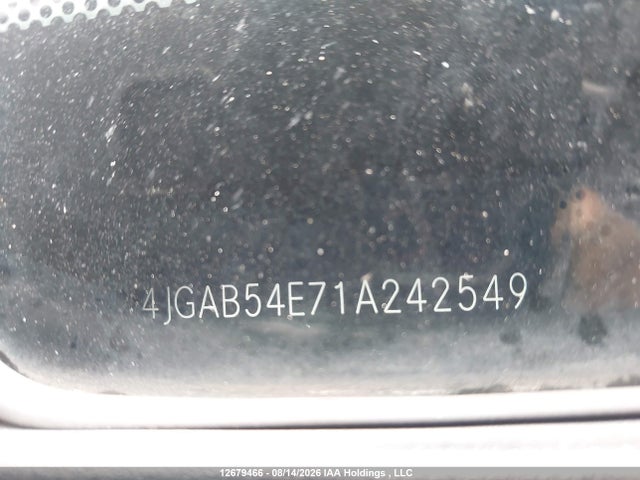 12679466 :رقم المزاد ، 4JGAB54E71A242549 vin ، 2001 Mercedes-benz Ml 320 مزاد بيع