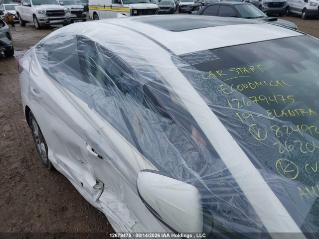 KMHD84LF5KU824925 Hyundai Elantra