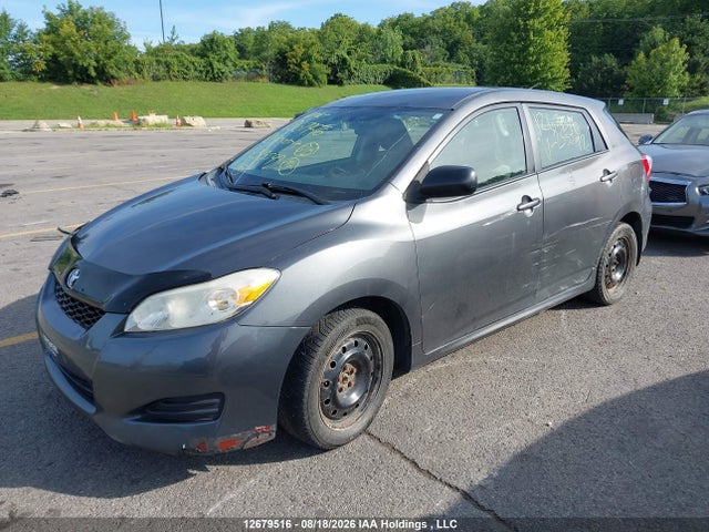 12679516 :رقم المزاد ، 2T1KU4EE8AC255592 vin ، 2010 Toyota Matrix مزاد بيع