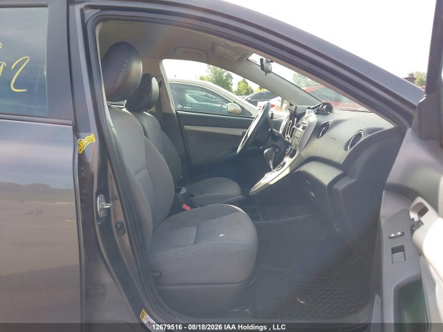 12679516 :رقم المزاد ، 2T1KU4EE8AC255592 vin ، 2010 Toyota Matrix مزاد بيع