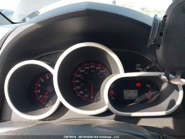 12679516 :رقم المزاد ، 2T1KU4EE8AC255592 vin ، 2010 Toyota Matrix مزاد بيع