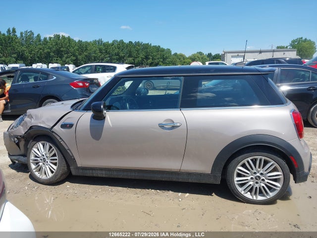 12665222 :رقم المزاد ، WMW53DH05P2T84426 vin ، 2023 Mini 3 Door Cooper S مزاد بيع