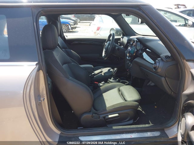 12665222 :رقم المزاد ، WMW53DH05P2T84426 vin ، 2023 Mini 3 Door Cooper S مزاد بيع