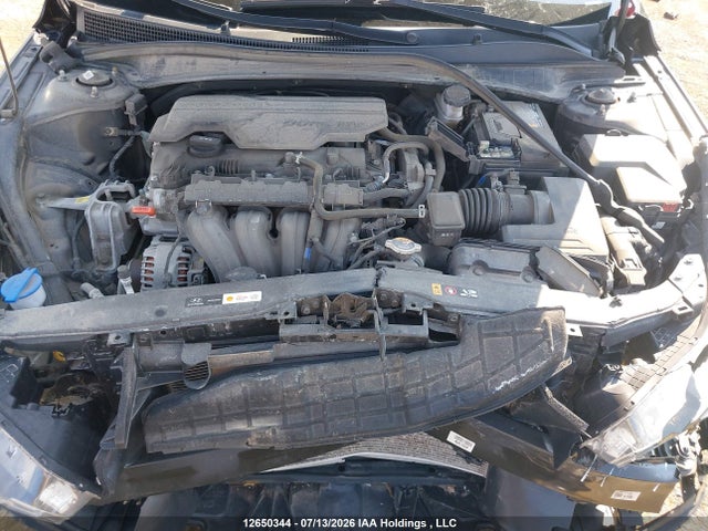 Продаж на аукціоні авто 2022 Hyundai Elantra Essential Manual, vin: KMHLM4AG3NU214755, номер лоту: 12650344