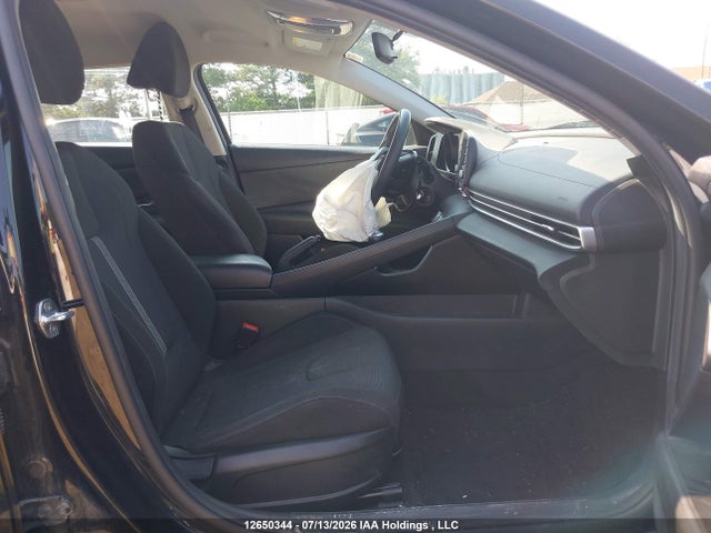Продаж на аукціоні авто 2022 Hyundai Elantra Essential Manual, vin: KMHLM4AG3NU214755, номер лоту: 12650344