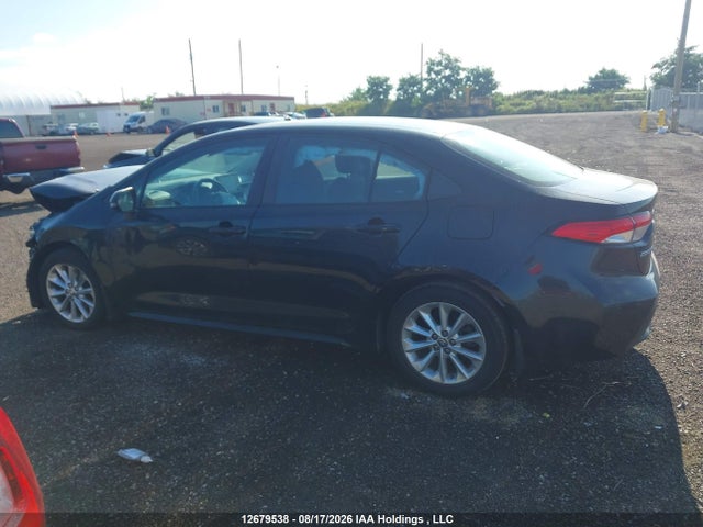 12679538 :رقم المزاد ، 5YFBPMBE0MP215958 vin ، 2021 Toyota Corolla Le مزاد بيع