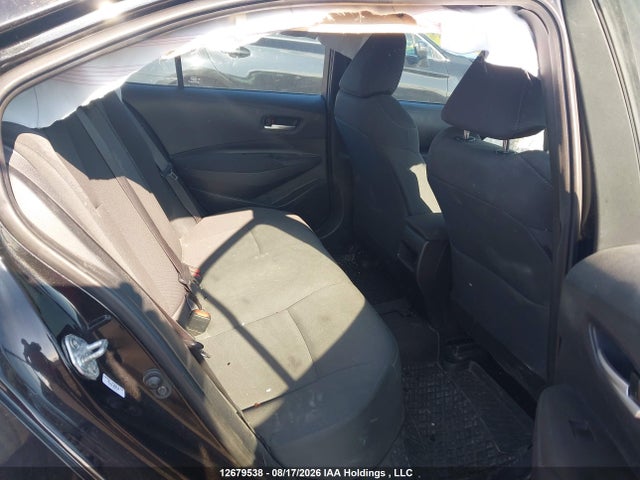 12679538 :رقم المزاد ، 5YFBPMBE0MP215958 vin ، 2021 Toyota Corolla Le مزاد بيع