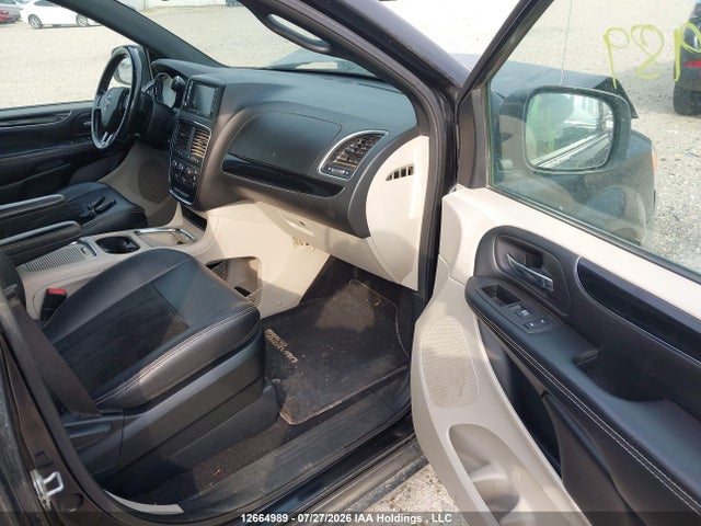 Продажа на аукционе авто 2017 Dodge Grand Caravan Cvp/sxt, vin: 2C4RDGBG2HR881624, номер лота: 12664989