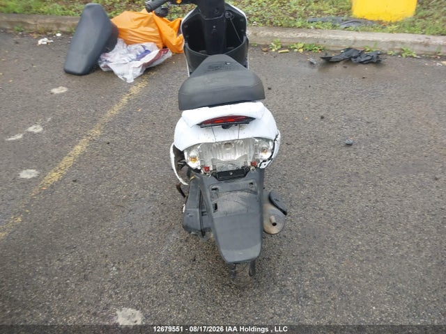 Scootterre Ar - 50 2021 LLPVGBAK5M1010141 Image 22