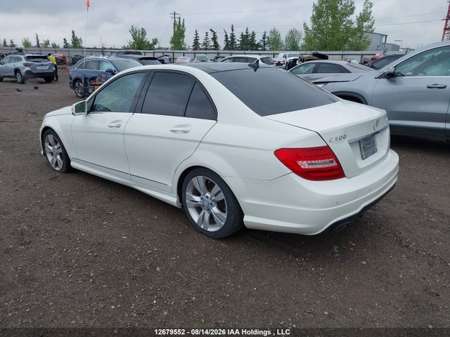 Aukcja sprzedaży 2012 Mercedes-benz C 300 4matic, vin: WDDGF8BBXCA635726, numer aukcji: 12679552