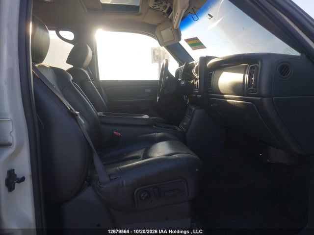 12679564 :رقم المزاد ، 3GNEK13T02G309257 vin ، 2002 Chevrolet Avalanche K1500 مزاد بيع