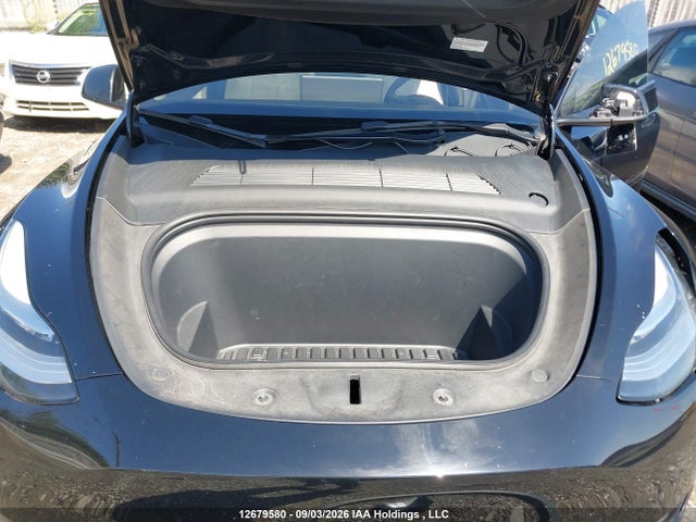 2022 Tesla Model Y Long Range მანქანა იყიდება აუქციონზე, vin: 7SAYGDEE8NF337389, აუქციონის ნომერი: 12679580