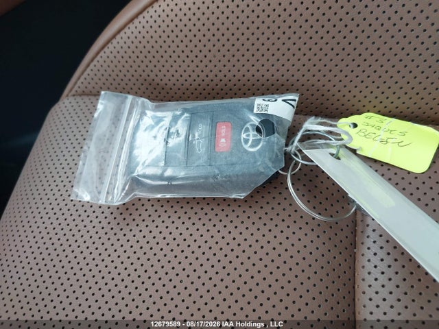 JTDACAAJ6T3037629 Toyota Crown