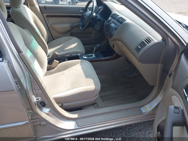 2001 Acura 1.7el Touring მანქანა იყიდება აუქციონზე, vin: 2HHES366X1H005018, აუქციონის ნომერი: 12679614